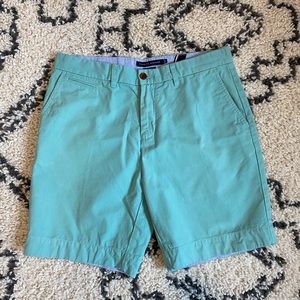 Men’s Tommy Hilfiger “The Flex” shorts size 34